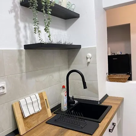 Cozy North Railway St - 4 Min Walk Appartement
