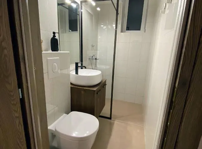 Cozy North Railway St - 4 Min Walk 아파트 *